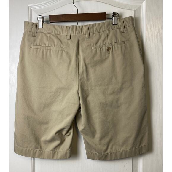 Banana Republic Factory Khaki Rayan Fit Bermuda Shorts Men's Size 34 - Picture 2 of 7